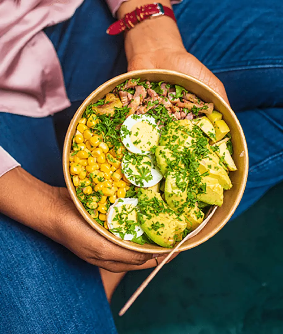 girl with salad